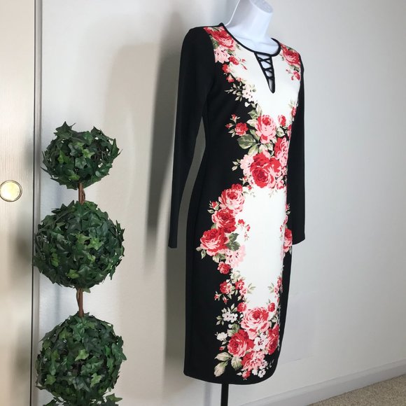 🍾BOLD elements L/S Dress | Black/White/Red | XS - Picture 2 of 9